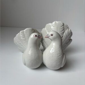 Lladro Couple of Doves Porcelain Figurine #1169